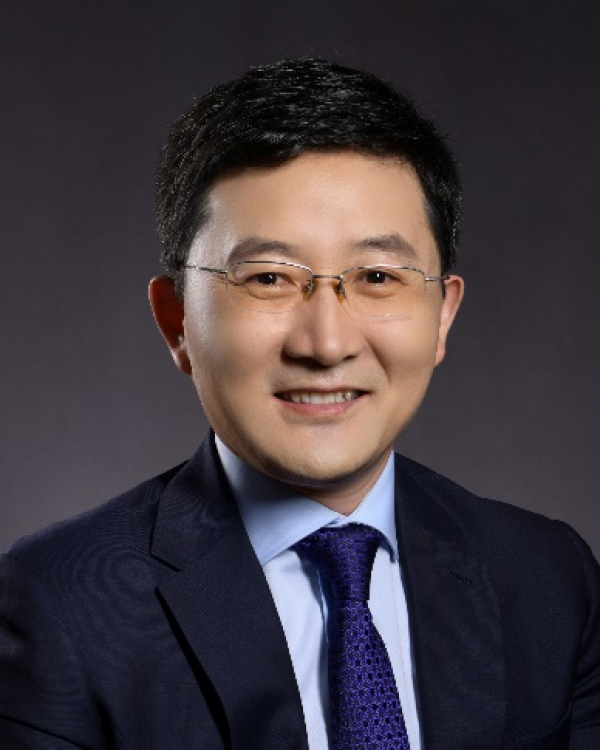 Professor Pengjun Zhao